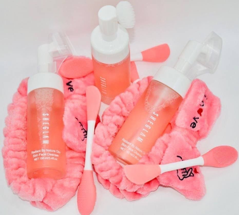 SHEGLAM Facial wash